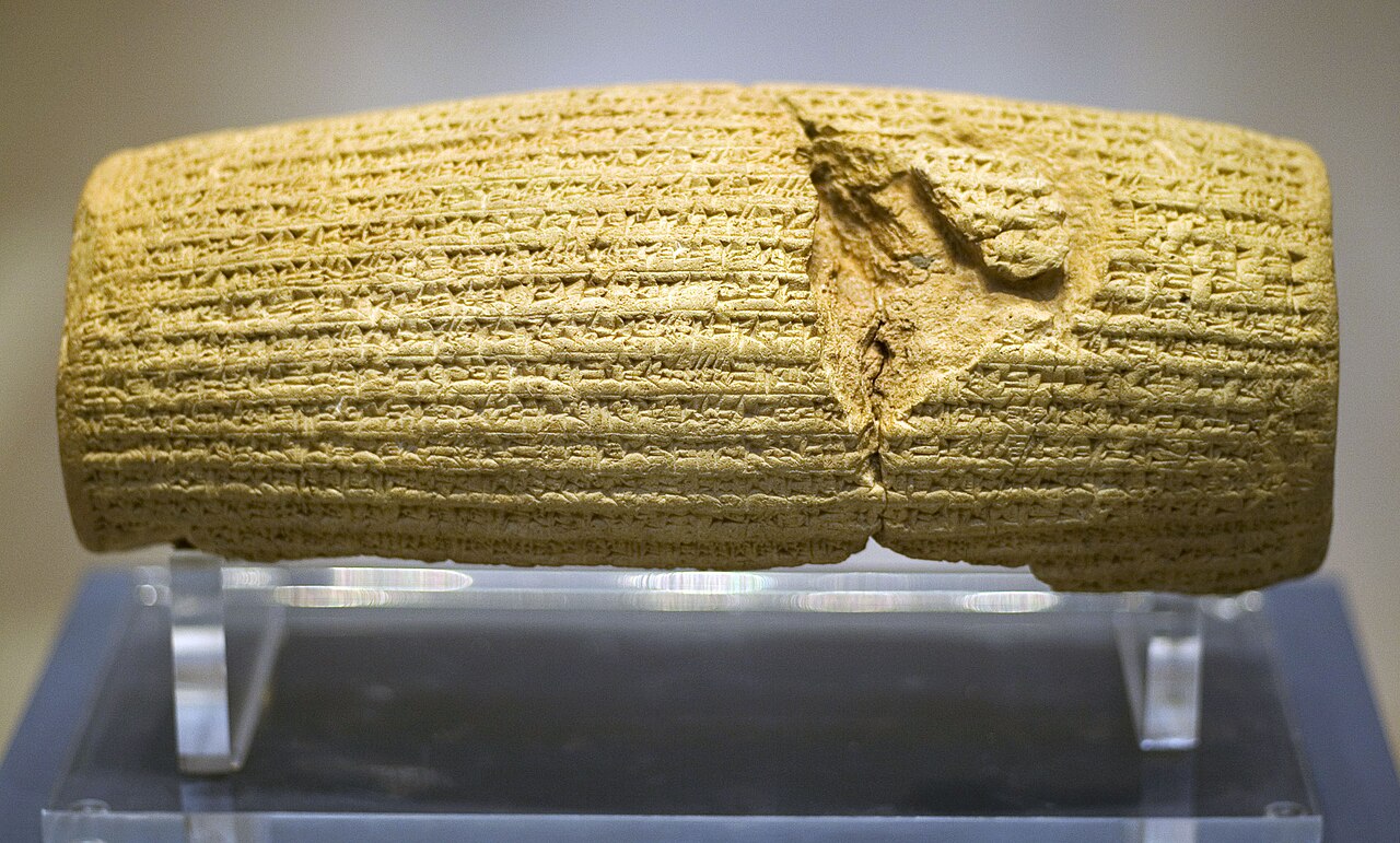 Cover image for Cyrus Cylinder